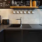 Two Br And Two Bth Self Checkin Street Parking * Berlin