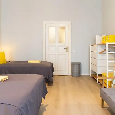 Appartement Two Br And Two Bth Self Checkin Street Parking