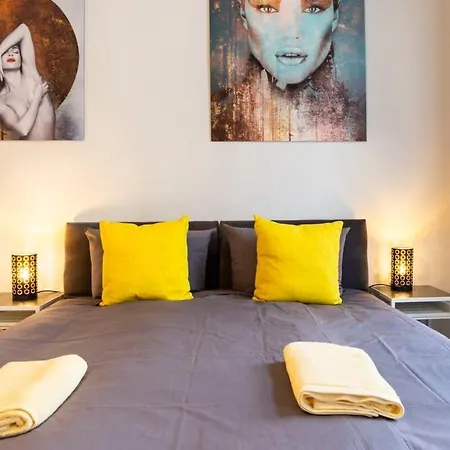 Apartman Two Br And Two Bth Self Checkin Street Parking *