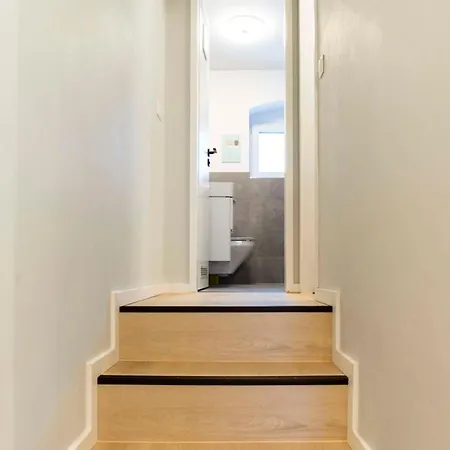 Apartament Two Br And Two Bth Self Checkin Street Parking *