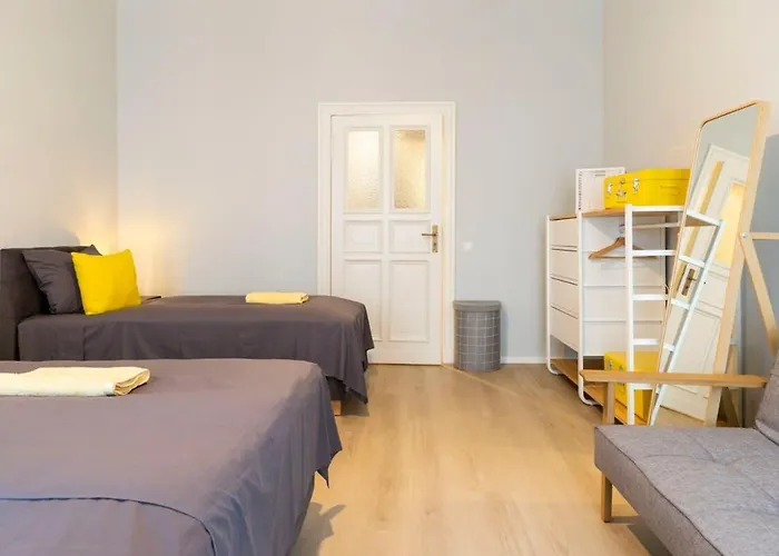 Apartman Two Br And Two Bth Self Checkin Street Parking