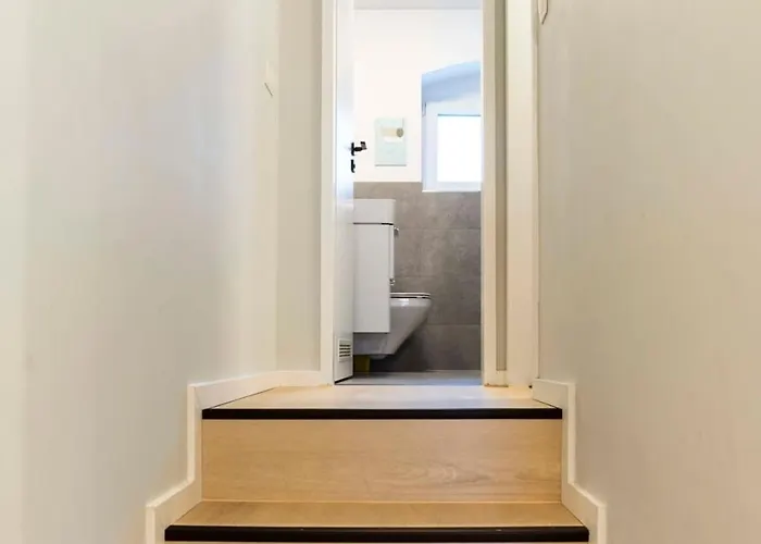 Apartman Two Br And Two Bth Self Checkin Street Parking *